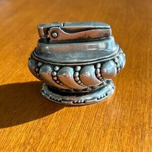 Vintage Ronson silver plated home lite.